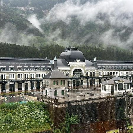 Ferienwohnung El Mirador De La Estacion Canfranc Exterior foto